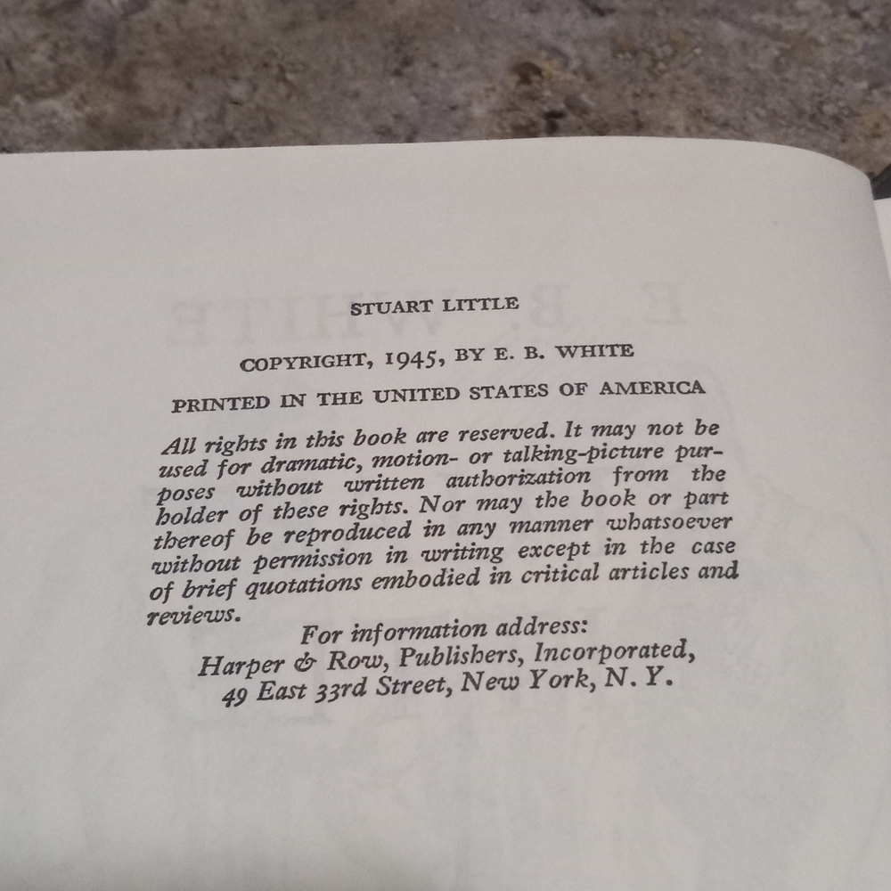 1945 Stuart Little First Edition - Picture 3 of 6